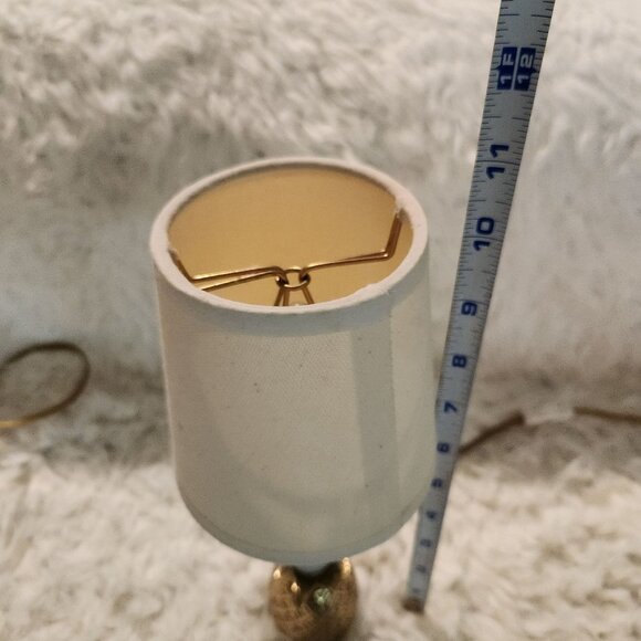 Vintage Pineapple Mini Table Lamp With Shade - Picture 2 of 5